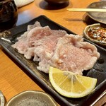 焼肉とらちゃん - かぼすホルモン