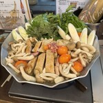 鳥やき川中島 - つみれ鍋（卵入り）