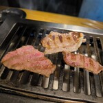 焼肉食堂 かど家    - 