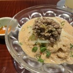 和牛小皿 しんうち - 【真打コース】
      御食事：冷やし胡麻担々麺