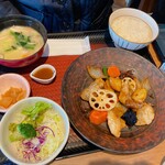大戸屋 - すけそう鱈と野菜の黒酢あん定食(1,050円)＋麦みそ汁(＋200円)