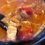つけ麺 大将 - トマトつけ麺¥1000内　つけ汁はチーズが入っておりトマトというよりピザ感が強い