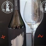 日本料理 TOBIUME - お酒⑥黒龍 二二〇周年記念 正《七》(福井)
      米品種:兵庫県産山田錦100%、精米歩合:40%