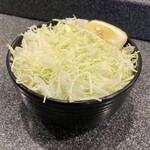 とんかつとカツカレーの店 キセキ食堂 岩槻店 - キャベツは別添え