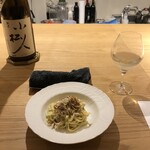 forare - 自家製パスタに薫製しらすに葱ソース