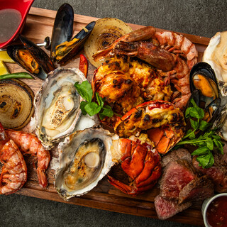 特製グリルステーキと海の幸の共演◆豪華さとボリューム感が魅力