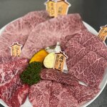 炭火焼肉 六本木 隆 - 厳選4種盛り　¥8,800