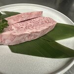 炭火焼肉 六本木 隆 - 本ミスジ　¥3,980