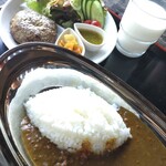 cafe123 - 海軍カレーがベースです。ハンバーグもおいしいよ！