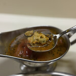 かれーの店 うどん  - オイスターゴッド（薬膳）、トマトトッピング、ご飯大盛り