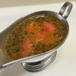 かれーの店 うどん  - オイスターゴッド（薬膳）、トマトトッピング、ご飯大盛り