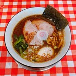 麺＆食堂 ぬーじボンボン ニュータイプ - 温玉乗せ黒カレーラーメン