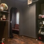 不純喫茶 アルテミス - カーテンの奥が、個室になります。