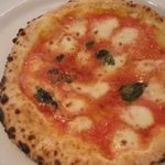 PIZZERIA DOMANI - マルゲリータ