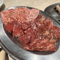 神戸焼肉 金虎 - 