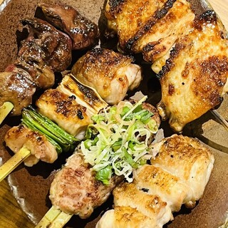Aomori Prefecture Young Chicken Used! Large and Juicy Grilled Chicken Skewers♪