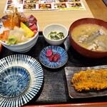 大船海鮮食堂 魚福 - 海鮮丼（全体）