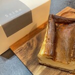 Scino - ハーフサイズです。長谷川稔のご出身らしいチーズケーキでした。