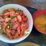 魚玄 - ・【限定５色】マグロ漁師どーん　1,200円