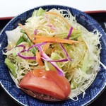 キッチン忠 - 新鮮サラダ付きます♪