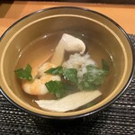 和モードちよ松 - 松茸と鱧の土瓶蒸し(お椀バージョン)