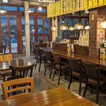 五十六 - 店舗左側、テラス席もあります！