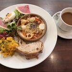 カフェ＆ブックス ビブリオテーク 熊本・鶴屋 - 