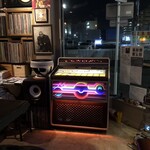 カフェ&バー スーパーグッド - ジュークボックスがあります。