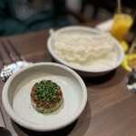 なぎさのハンバーガー - 鮪のタルタル　燻製醤油ドレッシング