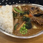 カレーの店 プーさん - インド風カレー　野菜　レギュラー（1350円）税込【令和6年12月16日撮影】