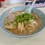 大鵬 - 味噌ラーメンのワカメ抜き