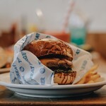 THE GREAT BURGER - 