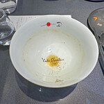 Japanese Soba Noodles 蔦 - 丼の底に「Yuki Onishi」と入っている丼