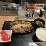 鉄板焼天神ホルモン - 