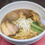 麺 えどや - 玉子ラーメン中。香り立つ一碗。