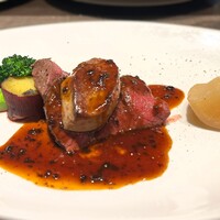 キャトルラパン - Viandes　蝦夷鹿のソテーフォアグラ添え トリュフソース