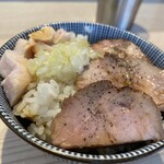 長男、もんたいちお - 