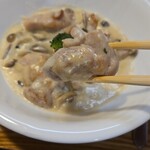 キッチン ブルー グローブ - チキンをいただき