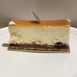 エーグルドゥース - グリオットフロマージュ　700円