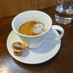 キッチン ブルー グローブ - ホワイトコーヒーへ
