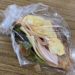 ARCADE BAKERY - たまごサラダのクロワッサン