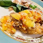 おきな堂 - 【料理】【三澤豚ヒレカツ】(はっさくのラヴィゴットソース)。「はっさくが、安曇野の豚肉に良く合う。