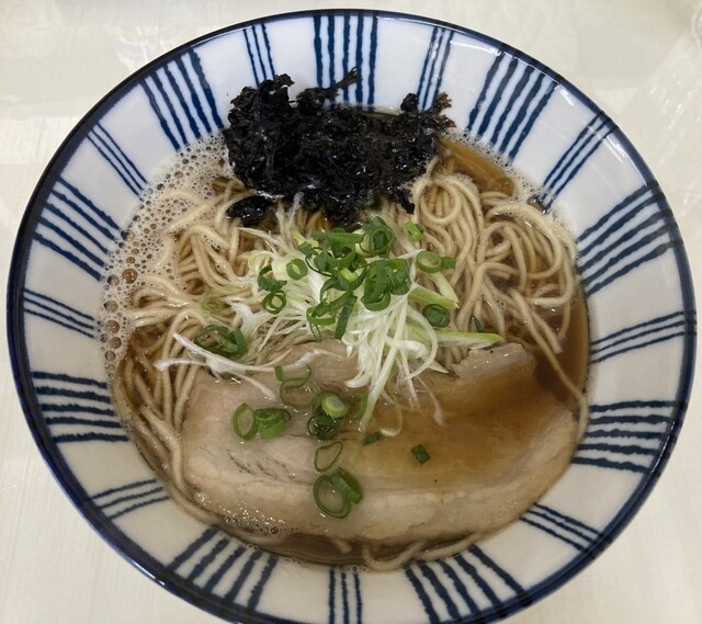 煮干しらーめん にぼにゃん - 中条/ラーメン | 食べログ