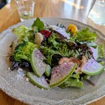 ベジバル チバットリア - まずはベジ盛りプレートから✨