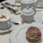 カフェ ディオール バイ アンヌ=ソフィー・ピック - 