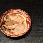 御料理 まつ山 - 牡蠣　ブロッコリーのソース　赤蕪