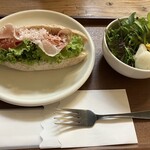 ポルタの喫茶室 - サンドウィッチセット+サラダ　¥1000+250