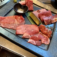 近江うし焼肉 にくTATSU 日本橋室町店 - 