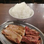 大衆ホルモン肉力屋 - 
