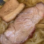 自慢亭 - 肉感満点！　これぞチャーシュー！